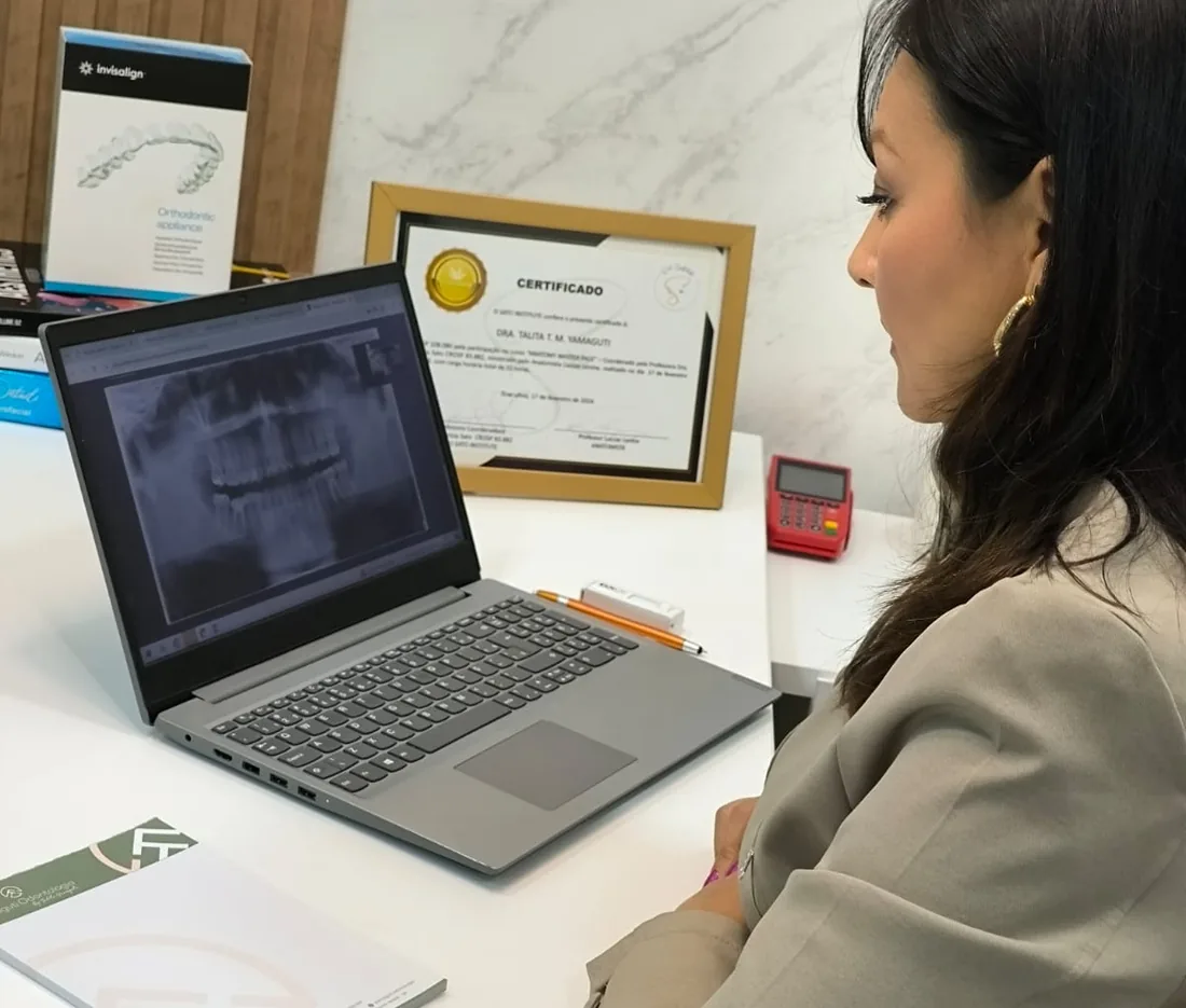 Planejamento com exame de imagem na Yamaguti Odontologia